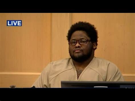 Jurors see surveillance video that captured rapper。